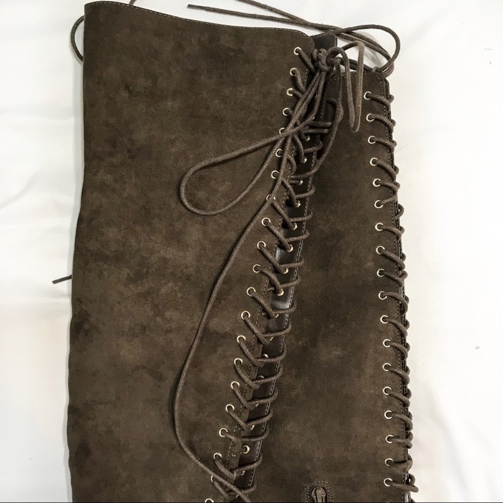 ✨NEW OVER THE KNEE, LACE UP BOOTS - Picture 3 of 5
